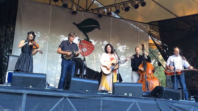 "My House" - Kathy Kallick Band смотреть онлайн