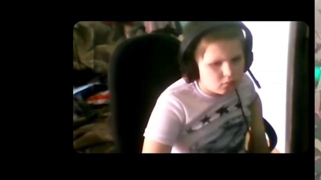 человек с плохим микрофоном что-то делает на протяжении 3 минут на уроке английского смотреть онлайн