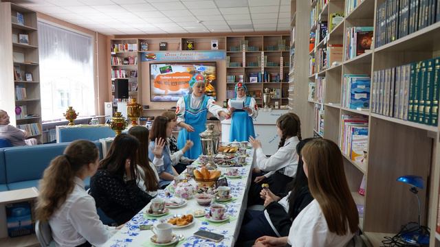 Чай, чай, всех величай смотреть онлайн