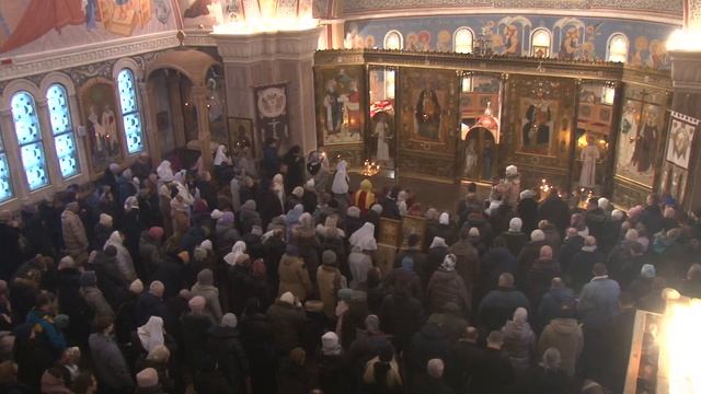 БОЖЕСТВЕННАЯ ЛИТУРГИЯ. АКАФИСТ. Трансляция богослужения 5 февраля (воскресенье) в 8:40 смотреть онлайн