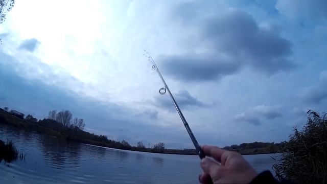 Рыбалка на силикон, ловля окуня спиннингом с берега смотреть онлайн