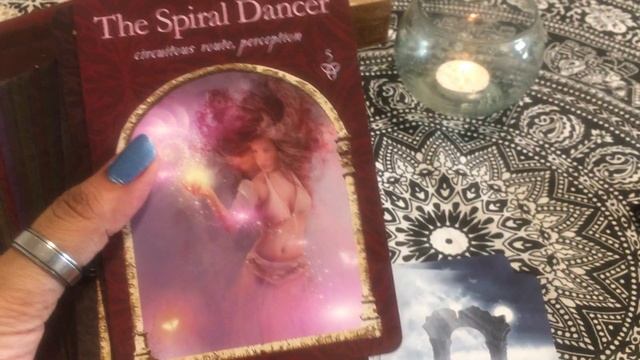 Wisdom of the Hidden Realms Oracle Cards Review смотреть онлайн