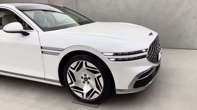 2025 GENESIS G90L I Long Wheel Base I Uyuni White I Urban Brown & Glacier White Interior I P2 смотреть онлайн