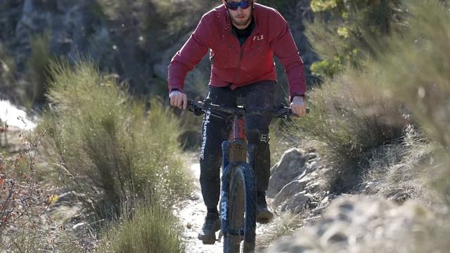 Test du MOUSTACHE Game 7 : Est-il encore un VTTAE incontournable en 2024 ?! смотреть онлайн