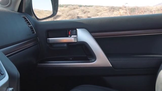 Toyota Land Cruiser V8: тоталната машина! смотреть онлайн