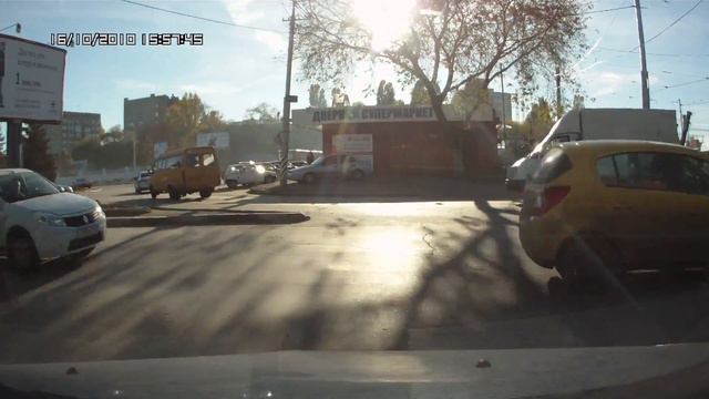 дебил загородил въезд смотреть онлайн