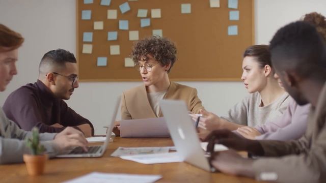 虎視牛行(호시우행)-일요칼럼 смотреть онлайн