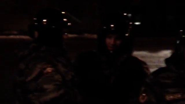2012 03 05 6 Подвозят еще ОМОН с разных сторон вокруг Пушкинской площади смотреть онлайн