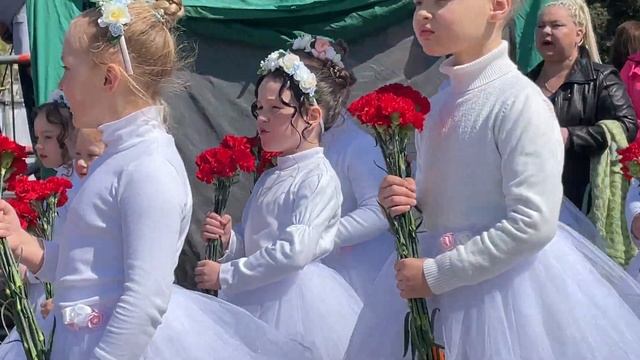 Видеозарисовка на"IPhone" - День Победы в г. Кстово 2023 (Кстовский Совет Ветеранов) смотреть онлайн