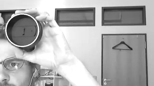 OpenCV tracking a circle with HoughCircles смотреть онлайн