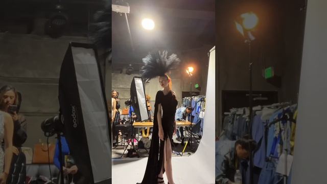 What LA Fashion Week is really like?! #runway #fashionweek #model #makeup #hairstyle #photography смотреть онлайн
