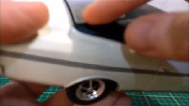 Unboxing and review of a 1:18 Opel Commodore GSE, by Revell смотреть онлайн