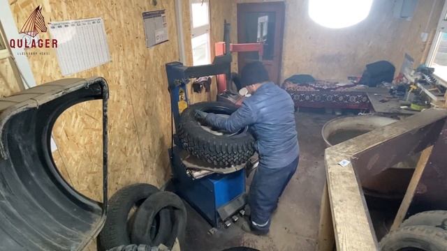 Темір тұлпарым Ниваның покрышкасын ауыстырдым