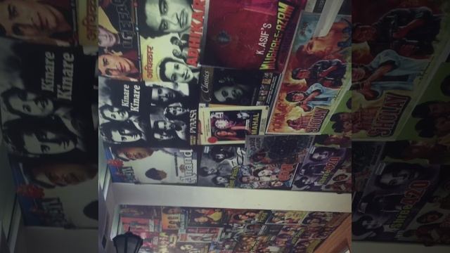 Ресторан с Болливудом! Ну какая еда, с такими то потолками! Родное кино! смотреть онлайн