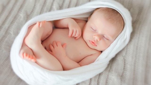 ЦВЕТ ГЛАЗ У НОВОРОЖДЕННОГО РЕБЕНКА | Когда у новорожденных меняется цвет глаз смотреть онлайн