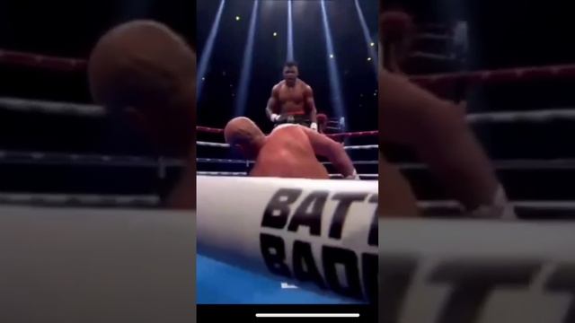 Нгану Уронил Фьюри в третьем раунде ☝️ смотреть онлайн