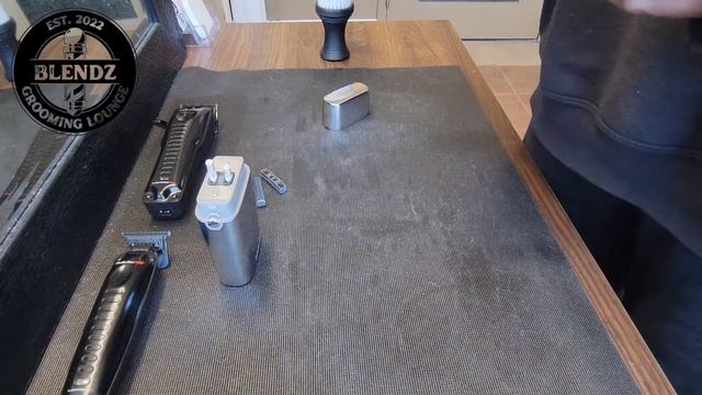 How To Clean Your Foil Shaver | Barber How To смотреть онлайн