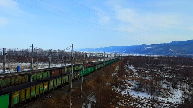 Грузовые поезда на Транссибе. Freight trains on the Trans–Siberian Railway (часть 1) смотреть онлайн