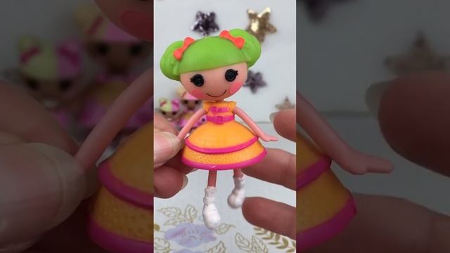 Lalaloopsy Mini Dolls & Lil’ Sisters✨Scoops Waffle Cone & Dyna Might #shorts #lalaloopsy смотреть онлайн