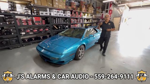 J's Alarms Adding Compustar CS697A Level 2 Alarm to 2001 Lotus Esprit Fresno Car Alarm Security смотреть онлайн