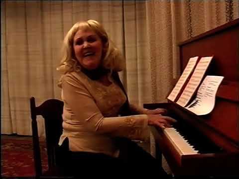 Артистка театра Музкомедии Михайлова-Румянцева. 2005. смотреть онлайн