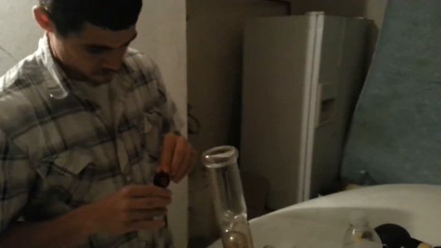 Late night garage bong session смотреть онлайн