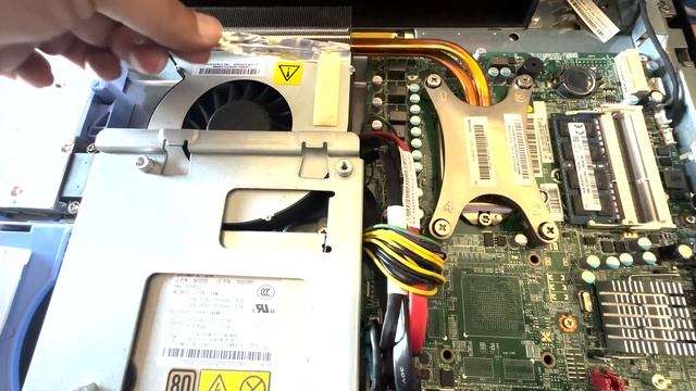 Lenovo M92z Upgrade Disassembly, SSD Installation смотреть онлайн