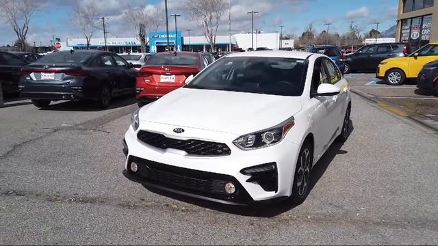 2020 Kia FORTE Sedan FE смотреть онлайн