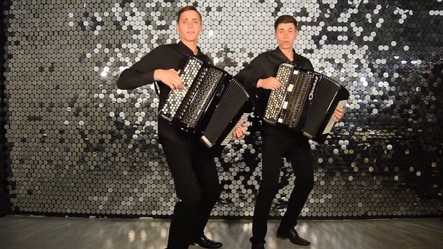 Tyunins Brothers - Рок блок смотреть онлайн