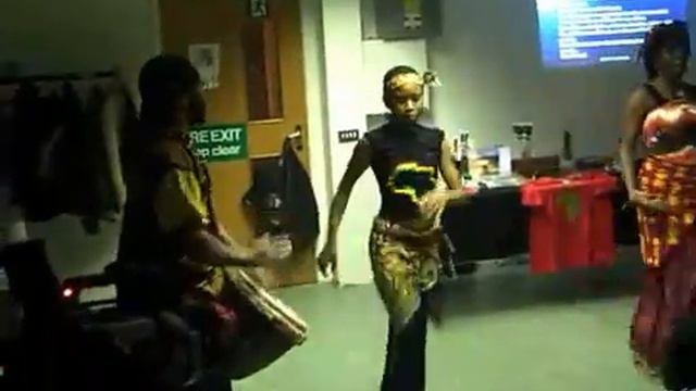 Dec 27 2008 - Kumusha Nhaka performance смотреть онлайн
