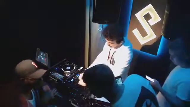Kular & Friends Live Mix 24/07/19 - Part 1 смотреть онлайн