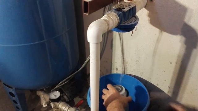 Замена картриджа фильтра 10" смотреть онлайн