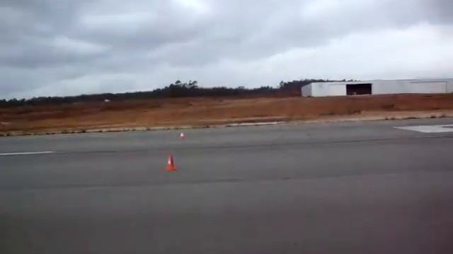 Hyundai Getz VS  Peugeot 106