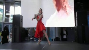 Скрипачка Евгения Мальцева (электроскрипка, г. Курск) Либертанго