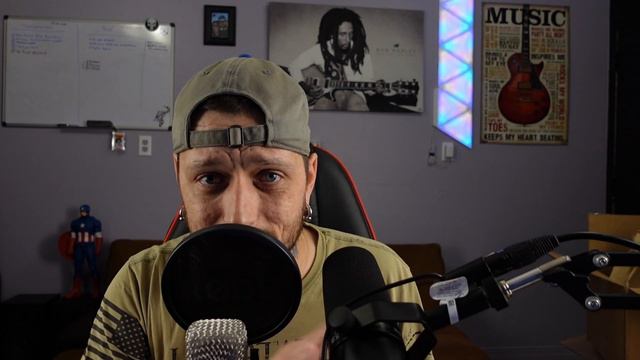 Shure SM7db / NT1 Signature Series Comparison смотреть онлайн