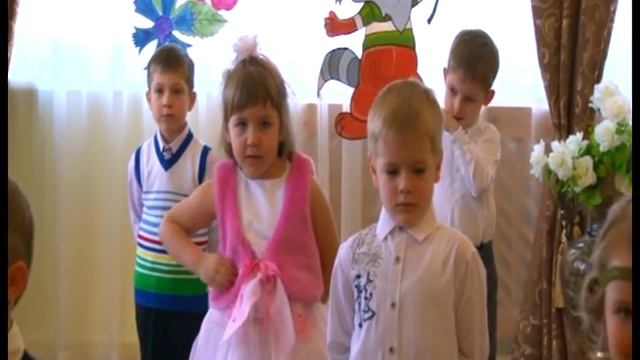 8 Марта Стихотворение + песня "Это просто означает" (ст. гр.) детский сад 15 "Светлячок" Коломна смотреть онлайн