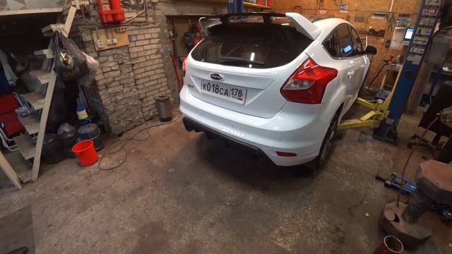 Выхлопная система Ford Focus 3 2.0 в деталях