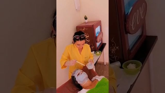 БОТОКС И ИНЪЕКЦИИ, ДЕЛАТЬ ИЛИ НЕТ? Диалог двух косметологов. @eranesss смотреть онлайн