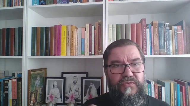 Corte: "Vocês não são vedantistas! São devotos!" смотреть онлайн