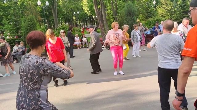 Kharkiv Харьков Танцы Ой смереко Парк Горького 2021 смотреть онлайн