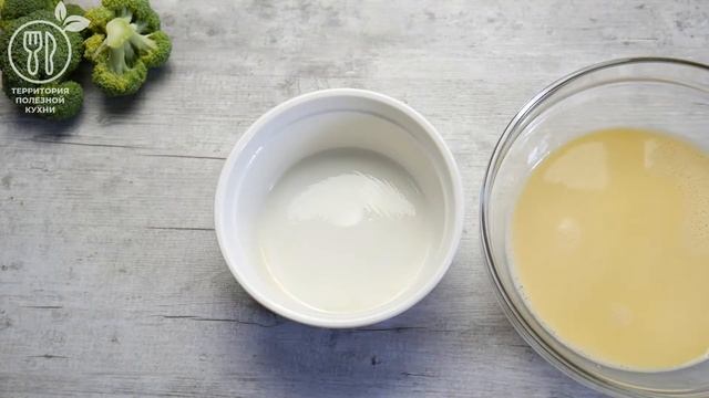 Омлет в духовке с лососем, брокколи и сыром фета смотреть онлайн