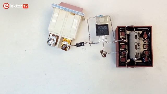 Build a Button Cell Inverter: 230 VAC from 1.5 VDC ! смотреть онлайн