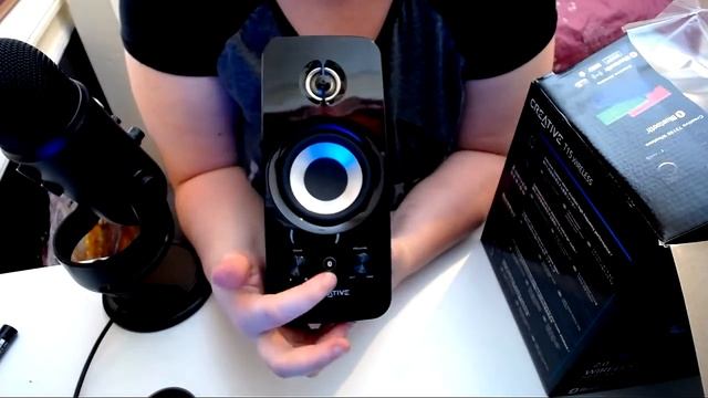 Creative T15 2.0 Wireless Speaker Unboxing смотреть онлайн
