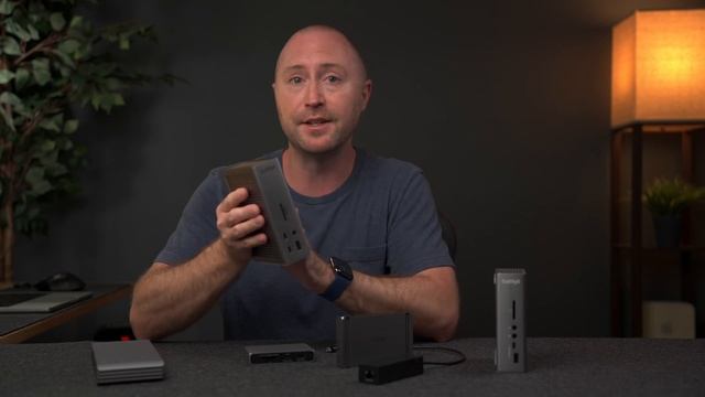 Should you get a Thunderbolt Dock for Mac? Also, Hub vs Docking Station! смотреть онлайн