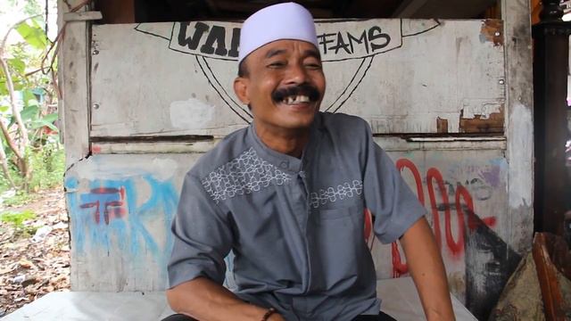 RHOMA IRAMA & SONETA - TABIR KEPALSUAN (LIVE) VIDEO REACTION смотреть онлайн