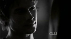 Деймон, Елена и Стефан . А ты беги за ней...