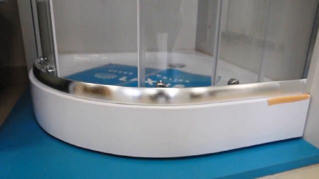 Душевой уголок Luxus L011 (душевое ограждение) https://vsantechnike.ru смотреть онлайн