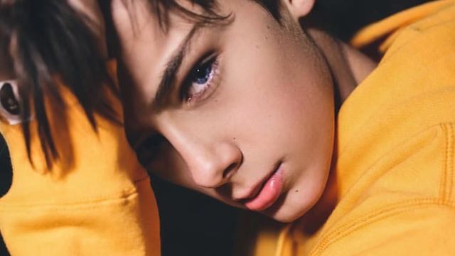 САМЫЙ КРАСИВЫЙ МАЛЬЧИК В МИРЕ [2018] смотреть онлайн