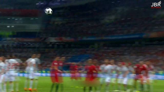 РОНАЛДУ СНОВА ЛУЧШЕ МЕССИ как же мне нравится этот клип смотреть онлайн