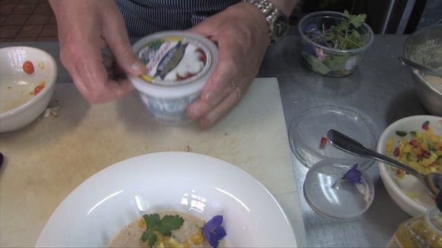 Gaspar's Classic Gazpacho with Burrata смотреть онлайн